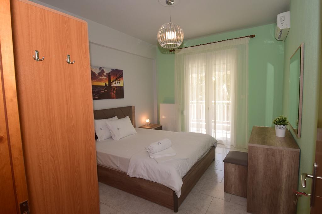 Bourlis Apartments Asprovalta Bagian luar foto