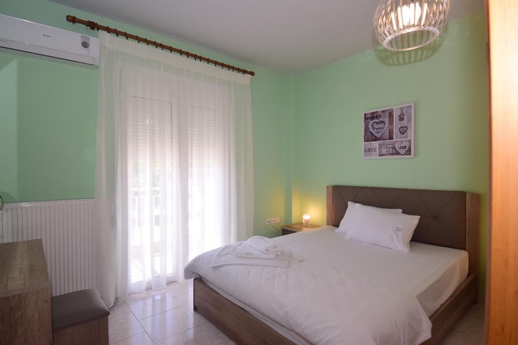 Bourlis Apartments Asprovalta Bagian luar foto