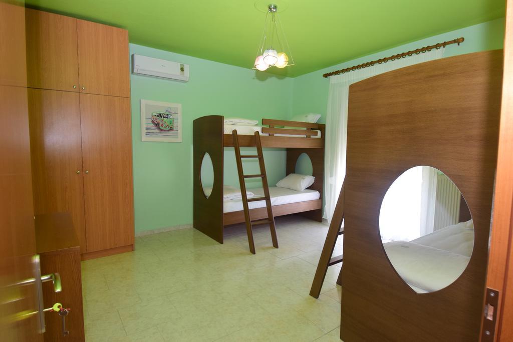 Bourlis Apartments Asprovalta Bagian luar foto