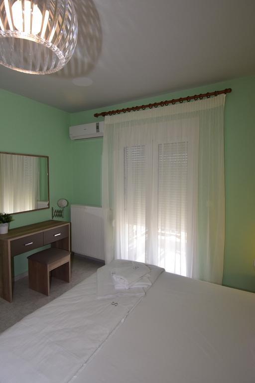 Bourlis Apartments Asprovalta Bagian luar foto