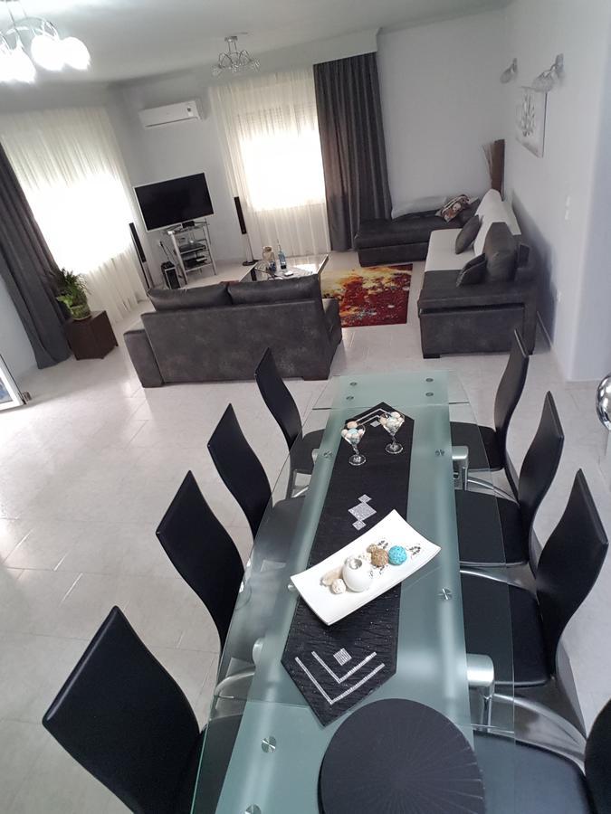 Bourlis Apartments Asprovalta Bagian luar foto