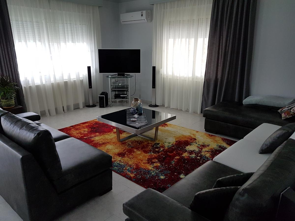 Bourlis Apartments Asprovalta Bagian luar foto